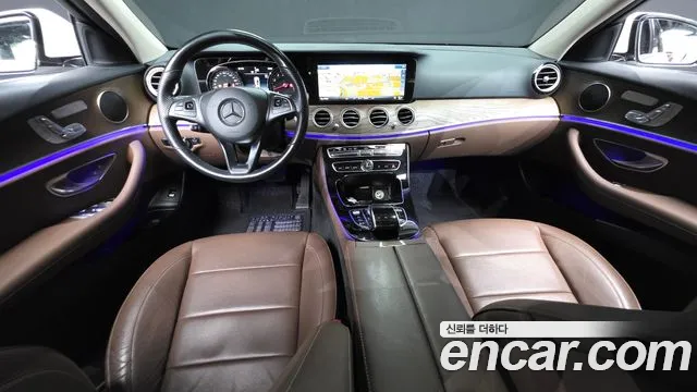 Mercedes-Benz E-Класс 2017 thumb 7