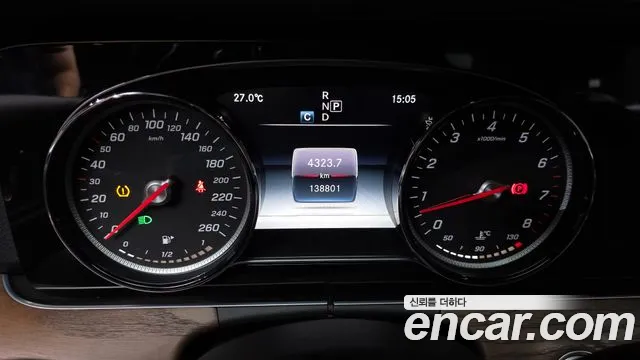 Mercedes-Benz E-Класс 2017 thumb 8