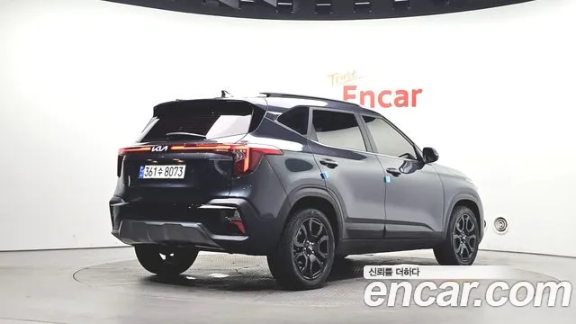 Kia Seltos 2024 thumb 2