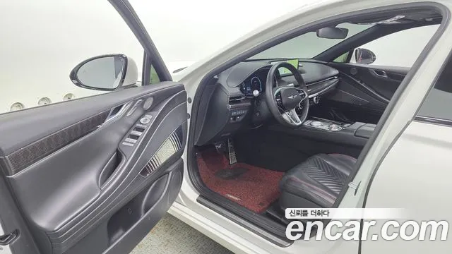 Genesis G80 2022 thumb 10
