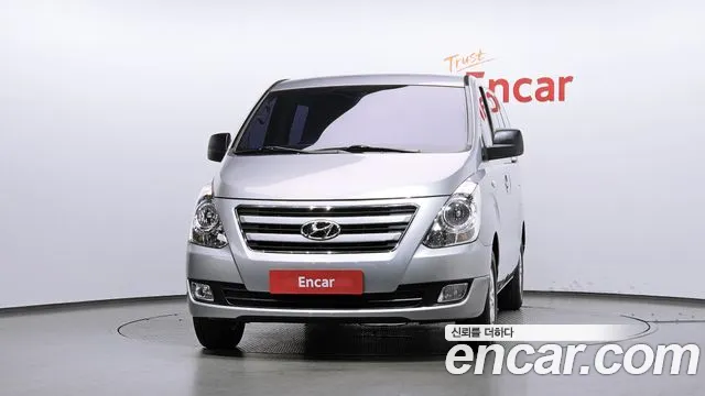 Hyundai Starex 2017 thumb 3