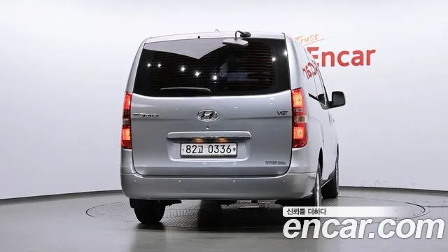 Hyundai Starex 2017 thumb 4