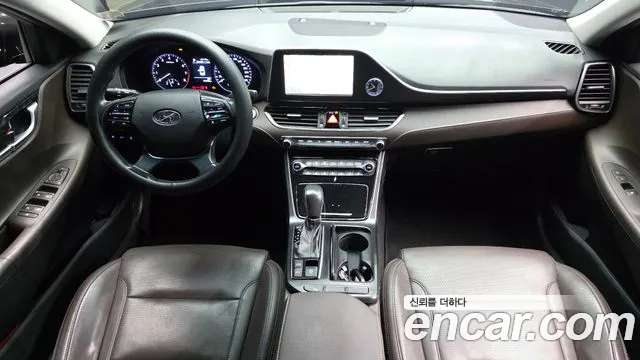 Hyundai Grandeur 2017 thumb 6