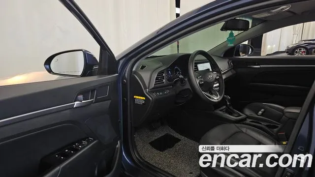 Hyundai Avante 2018 thumb 10