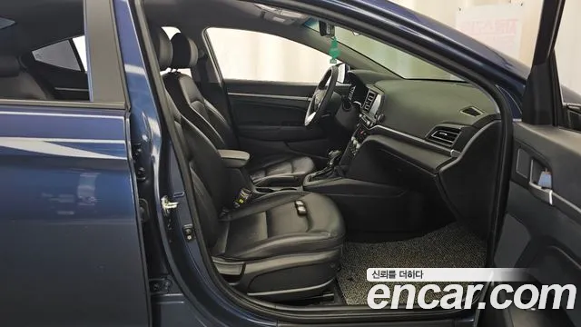 Hyundai Avante 2018 thumb 11