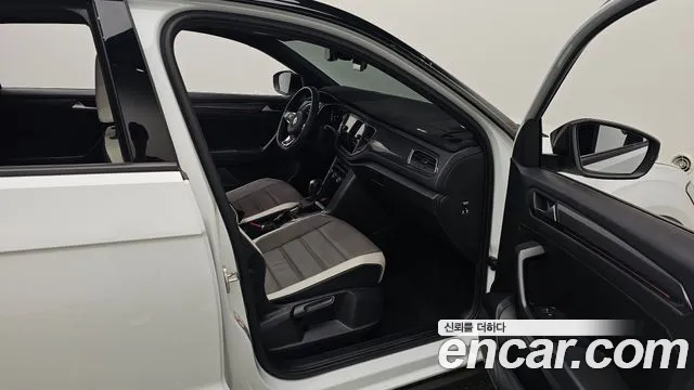 Volkswagen T-Roc 2021 thumb 10