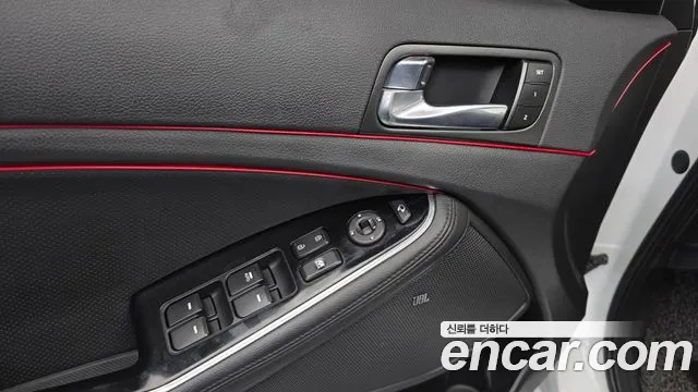 Kia K5 2014 thumb 11