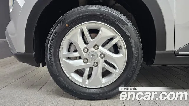 Hyundai Venue 2024 thumb 5