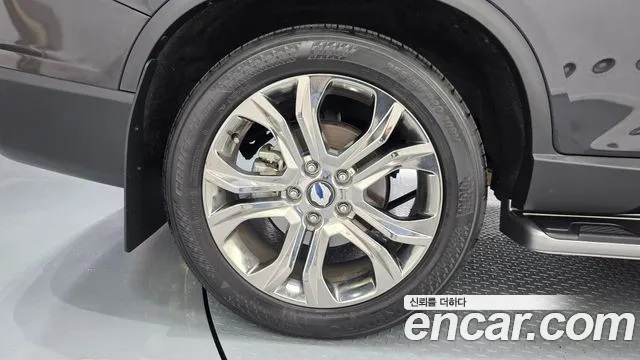 KG_Mobility_Ssangyong Rexton 2018 thumb 5