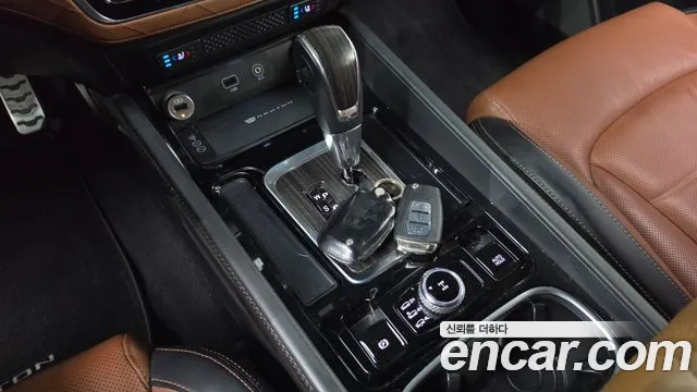 KG_Mobility_Ssangyong Rexton 2018 thumb 9