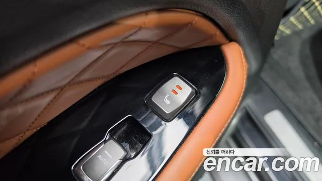 KG_Mobility_Ssangyong Rexton 2018 thumb 12