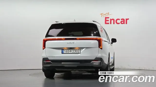 Kia Carnival 2024 thumb 4
