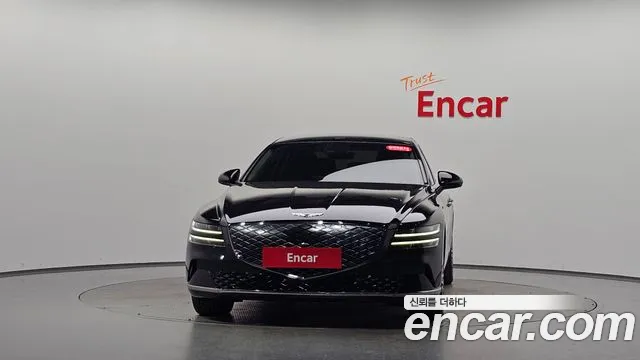 Genesis G80 2023 thumb 2