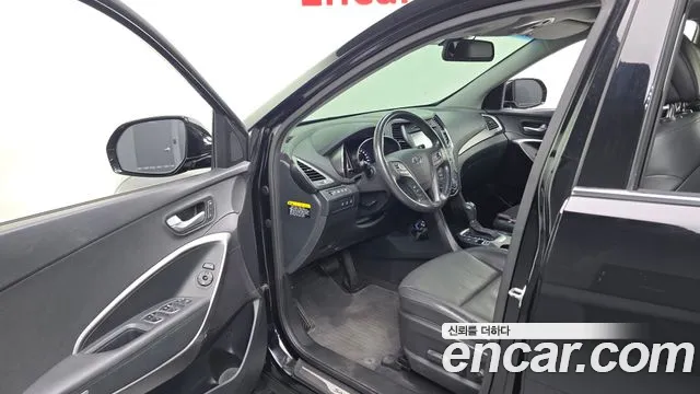 Hyundai Santa Fe 2016 thumb 10
