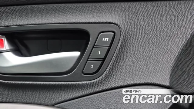 Hyundai Santa Fe 2016 thumb 12