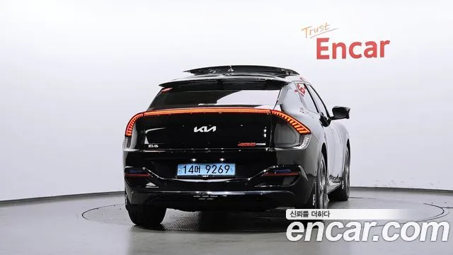 Kia EV6 2021 thumb 4