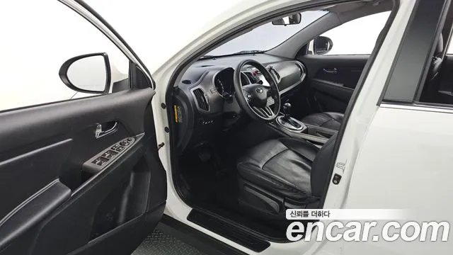Kia Sportage 2015 thumb 10