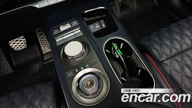 Genesis GV70 2024 thumb 8