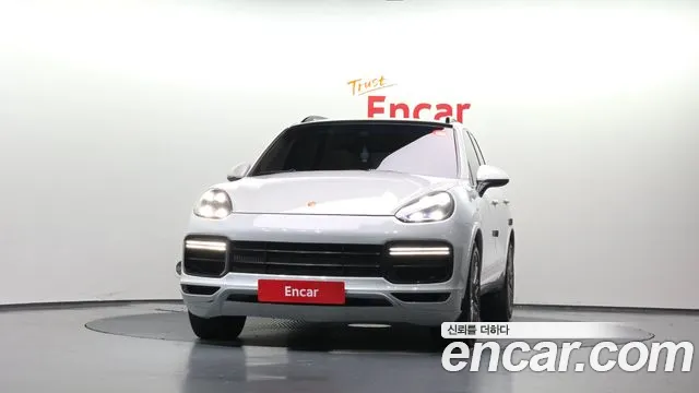 Porsche Cayenne 2017 thumb 3