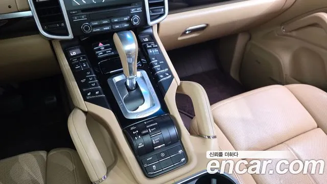 Porsche Cayenne 2017 thumb 9