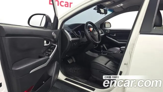 KG_Mobility_Ssangyong KORANDO 2016 thumb 10