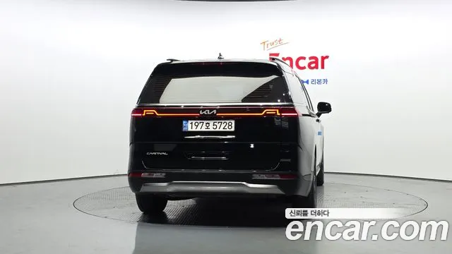 Kia Carnival 2022 thumb 3
