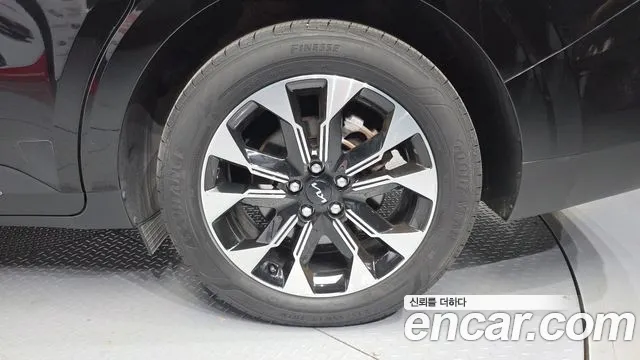 Kia Carnival 2022 thumb 4