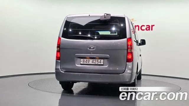 Hyundai Starex 2011 thumb 4