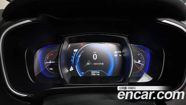 Renault-KoreaSamsung Koleos 2016 thumb 8
