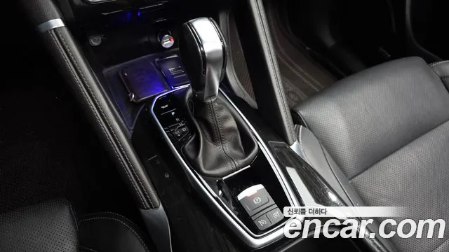 Renault-KoreaSamsung Koleos 2016 thumb 9