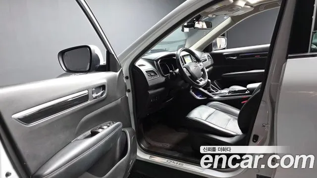 Renault-KoreaSamsung Koleos 2016 thumb 10