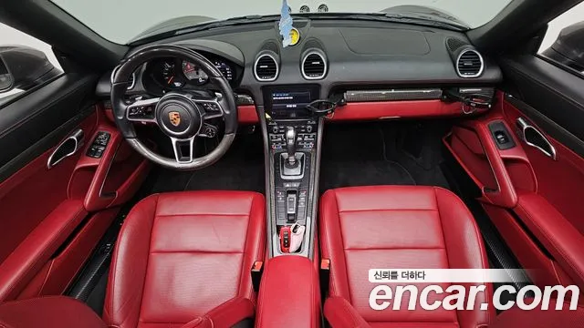 Porsche Cayman 2016 thumb 6