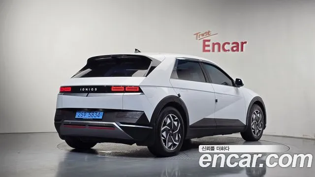Hyundai IONIQ 5 2021 thumb 2