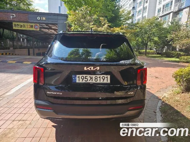 Kia Sorento 2024 thumb 4