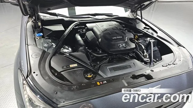 Hyundai Genesis 2016 thumb 6