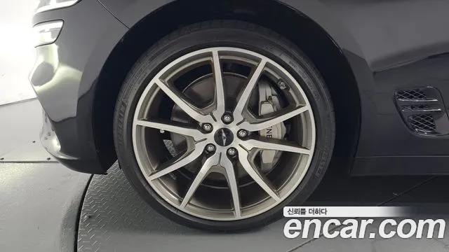 Genesis G70 2024 thumb 4