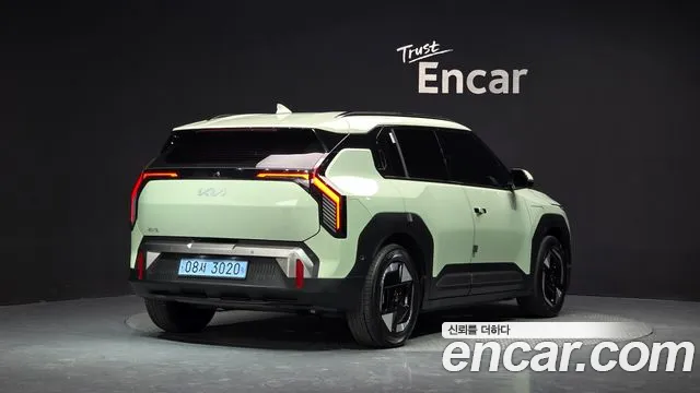 Kia EV3 2024 thumb 2