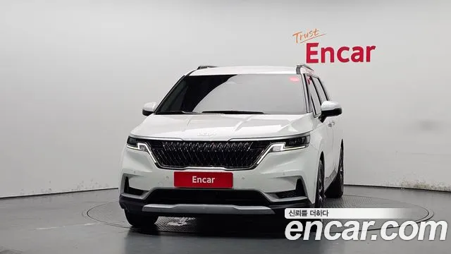 Kia Carnival 2023 thumb 3