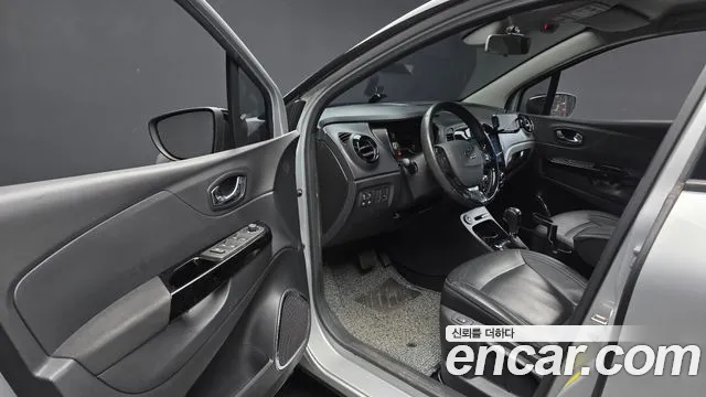 Renault-KoreaSamsung Captur 2015 thumb 10