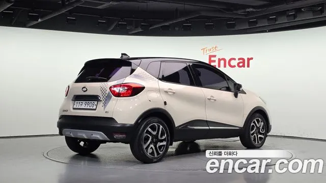 Renault-KoreaSamsung Captur 2015 thumb 2