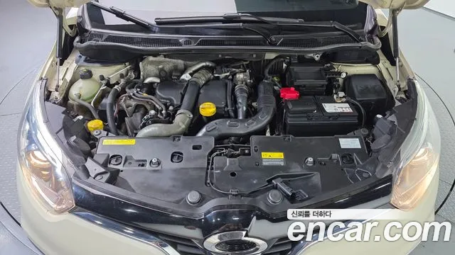 Renault-KoreaSamsung Captur 2015 thumb 6