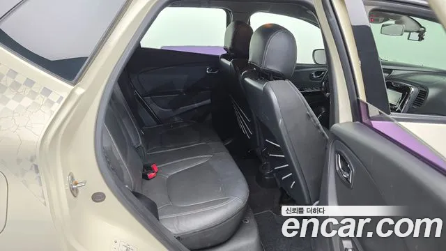 Renault-KoreaSamsung Captur 2015 thumb 12