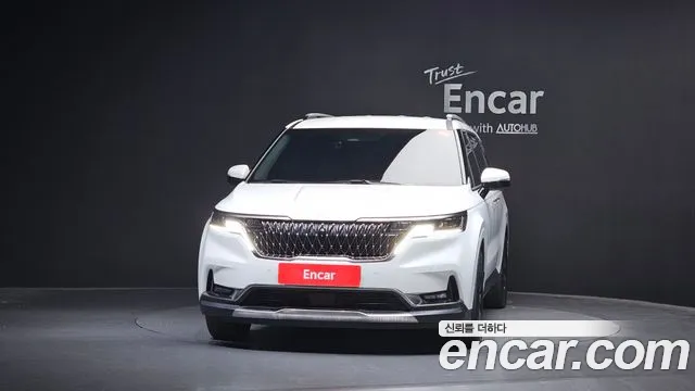 Kia Carnival 2023 thumb 3