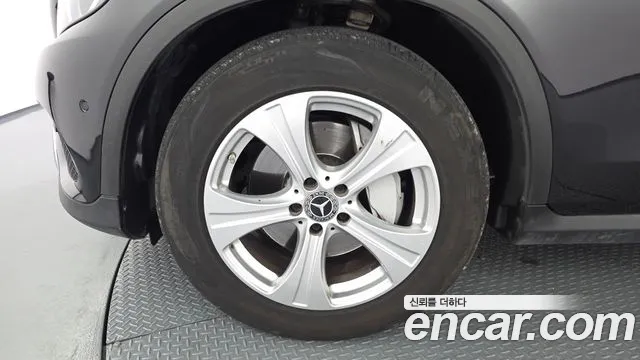 Mercedes-Benz GLC 2018 thumb 5
