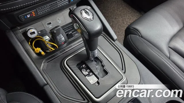 KG_Mobility_Ssangyong Rexton 2019 thumb 9