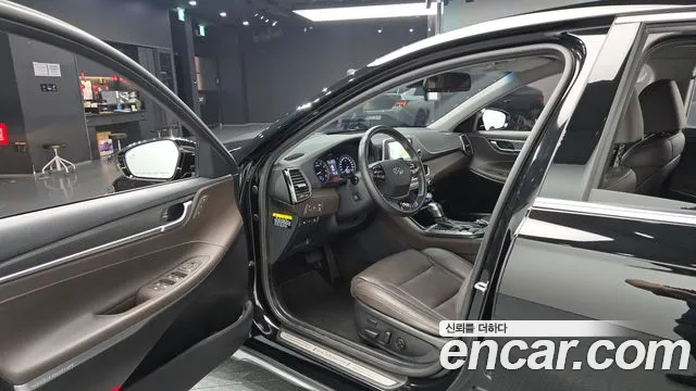 Hyundai Grandeur 2017 thumb 10