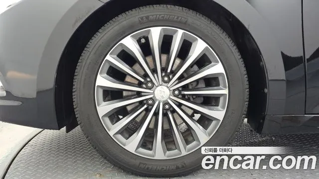 Hyundai Grandeur 2013 thumb 5