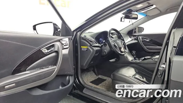 Hyundai Grandeur 2013 thumb 10