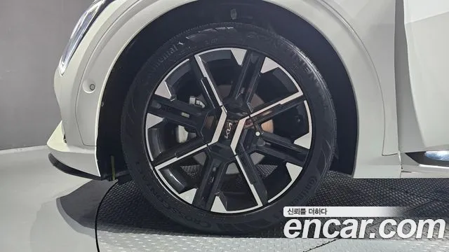 Kia EV6 2024 thumb 5
