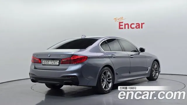 BMW 5-Series 2018 thumb 2